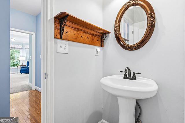 3240 Creek Trace W, Powder Springs, GA 30127