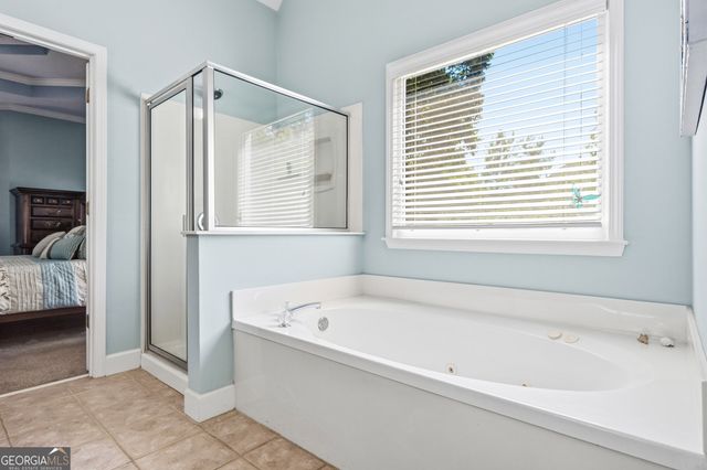 3240 Creek Trace W, Powder Springs, GA 30127