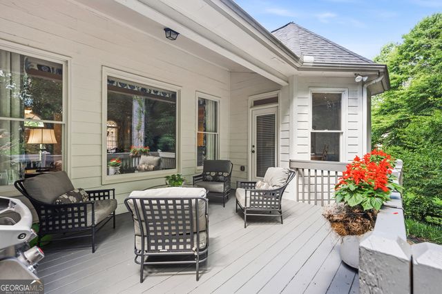 3240 Creek Trace W, Powder Springs, GA 30127
