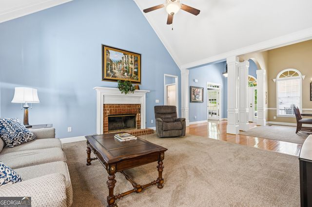 3240 Creek Trace W, Powder Springs, GA 30127