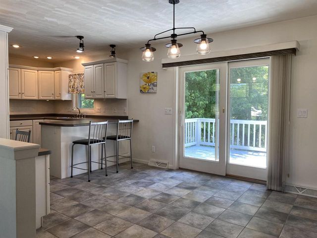 102 Dexter Drive, Cambria, WI 53923