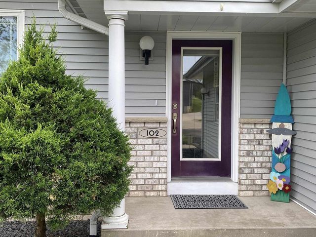 102 Dexter Drive, Cambria, WI 53923
