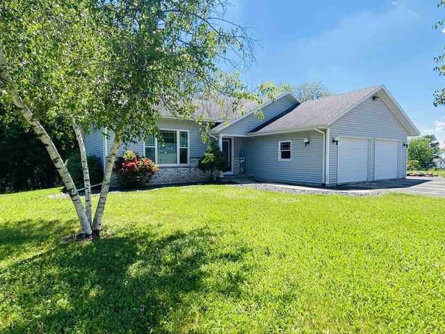 102 Dexter Drive, Cambria, WI 53923