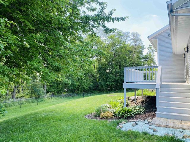 102 Dexter Drive, Cambria, WI 53923
