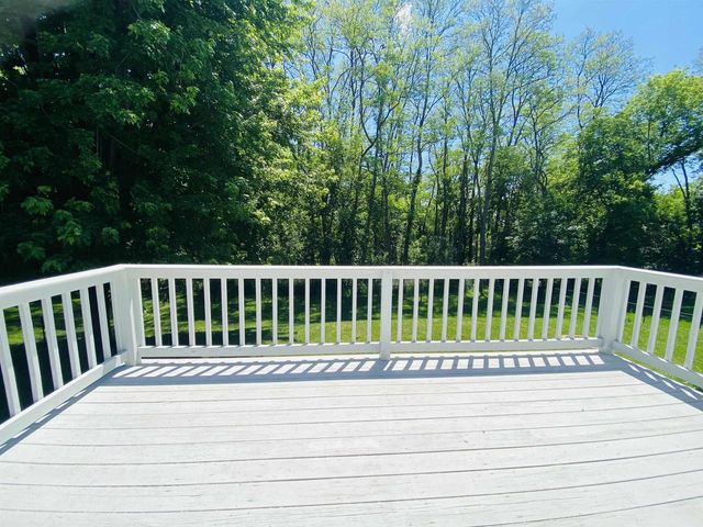 102 Dexter Drive, Cambria, WI 53923