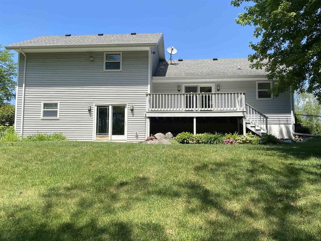 102 Dexter Drive, Cambria, WI 53923