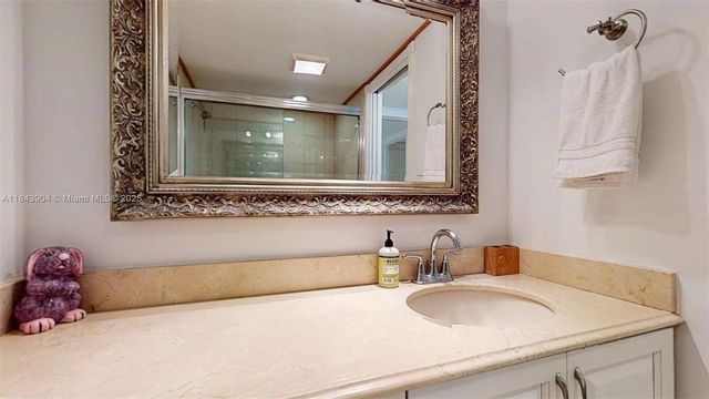 1912 S Ocean Dr 9A, Hallandale Beach, FL 33009