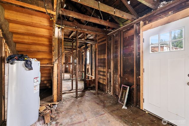 1507 Park Avenue, Raymond, WA 98577