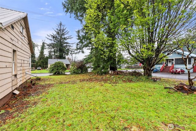 1507 Park Avenue, Raymond, WA 98577