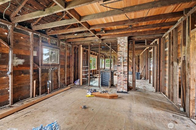 1507 Park Avenue, Raymond, WA 98577