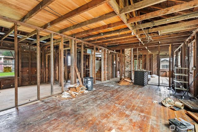 1507 Park Avenue, Raymond, WA 98577