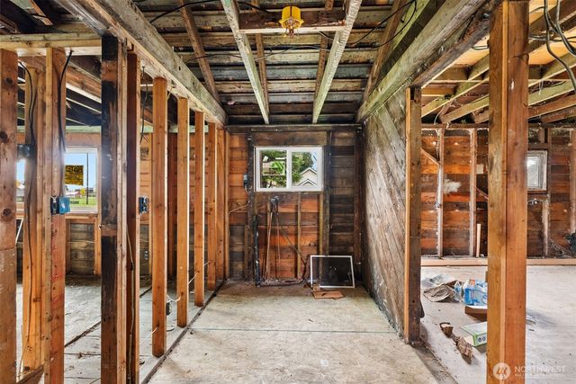 1507 Park Avenue, Raymond, WA 98577