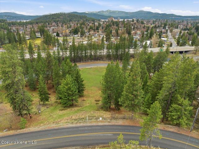 2586 E Fernan Hill RD, Coeur D'alene, ID 83814
