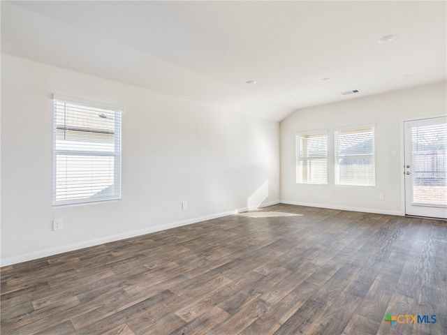 316 Addison Place, Lockhart, TX 78644