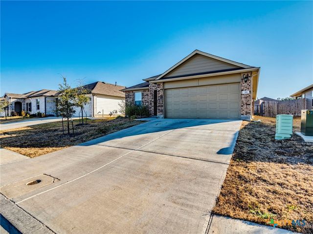 316 Addison Place, Lockhart, TX 78644