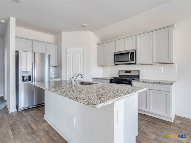 316 Addison Place, Lockhart, TX 78644