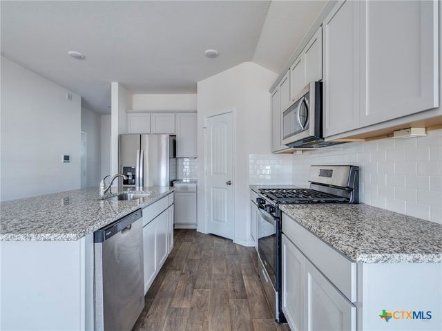 316 Addison Place, Lockhart, TX 78644