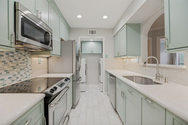 16301 Ledgemont Lane 263, Addison, TX 75001