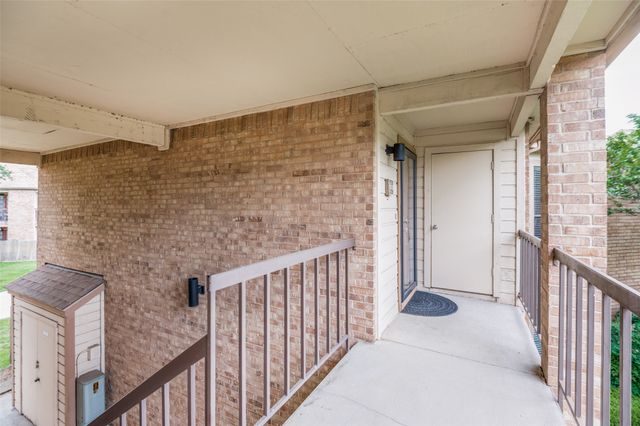 16301 Ledgemont Lane 263, Addison, TX 75001