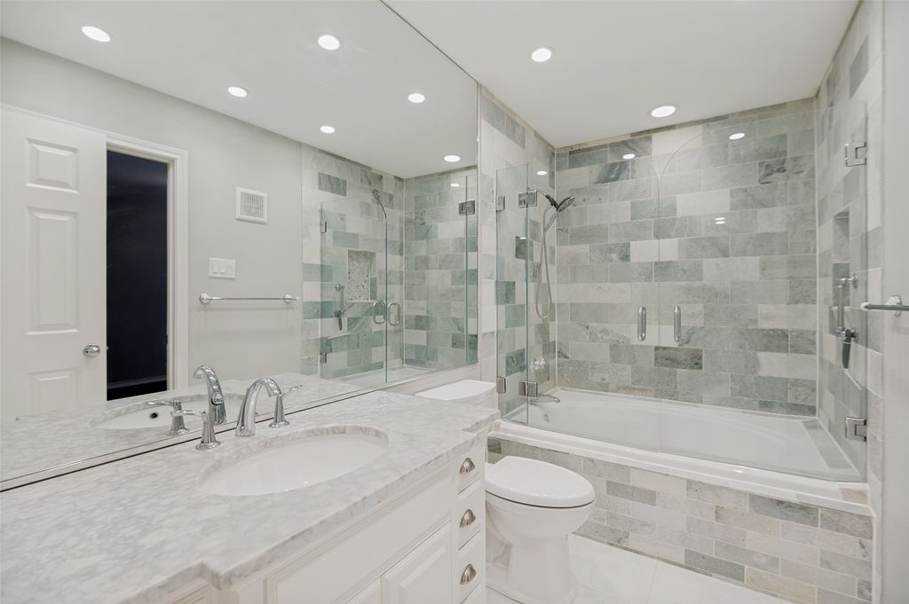 16301 Ledgemont Lane 263, Addison, TX 75001