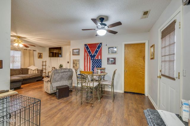 404 Pine Ridge Road, Bluff City, TN 37618