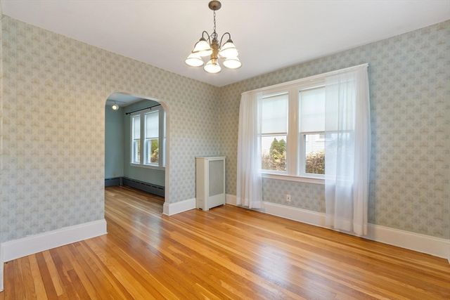 76 Lynde Ave 76, Melrose, MA 02176