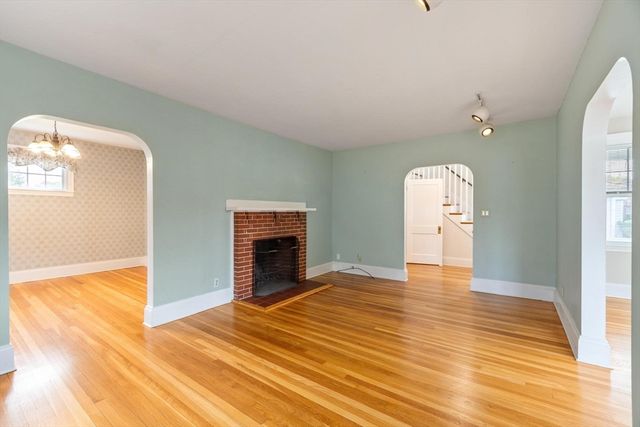 76 Lynde Ave 76, Melrose, MA 02176