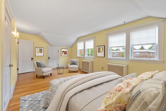 76 Lynde Ave 76, Melrose, MA 02176
