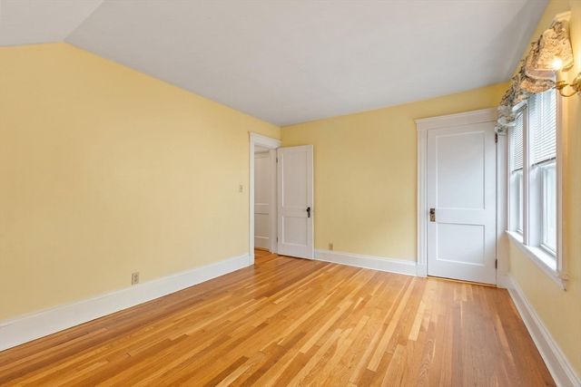 76 Lynde Ave 76, Melrose, MA 02176