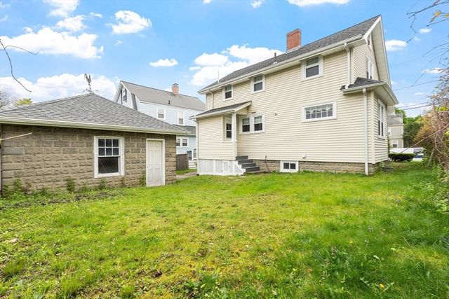 76 Lynde Ave 76, Melrose, MA 02176