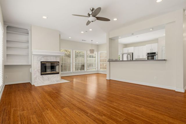 14207 Woodville Gardens Drive, Houston, TX 77077