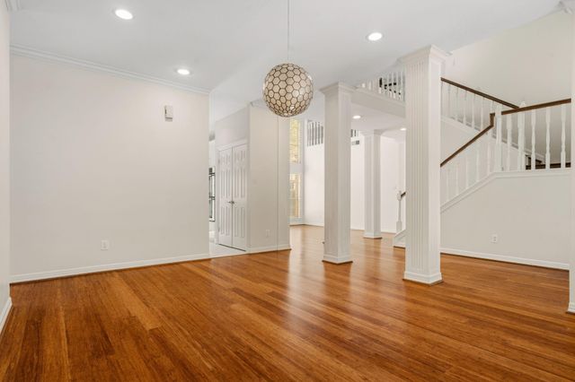 14207 Woodville Gardens Drive, Houston, TX 77077