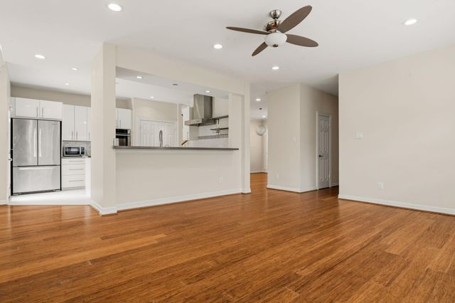 14207 Woodville Gardens Drive, Houston, TX 77077