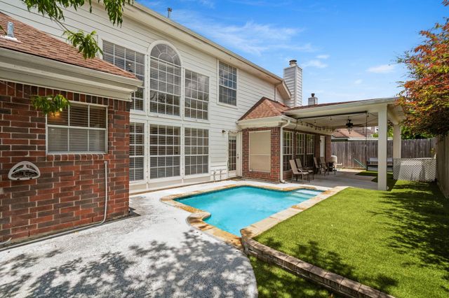 14207 Woodville Gardens Drive, Houston, TX 77077
