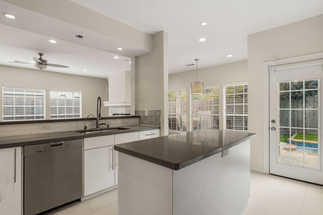 14207 Woodville Gardens Drive, Houston, TX 77077