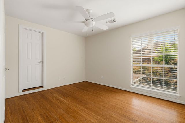 14207 Woodville Gardens Drive, Houston, TX 77077