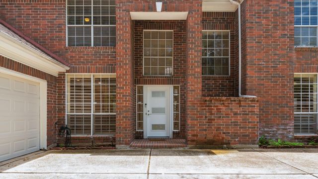 14207 Woodville Gardens Drive, Houston, TX 77077