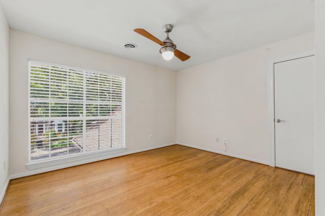 14207 Woodville Gardens Drive, Houston, TX 77077