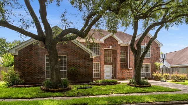 14207 Woodville Gardens Drive, Houston, TX 77077