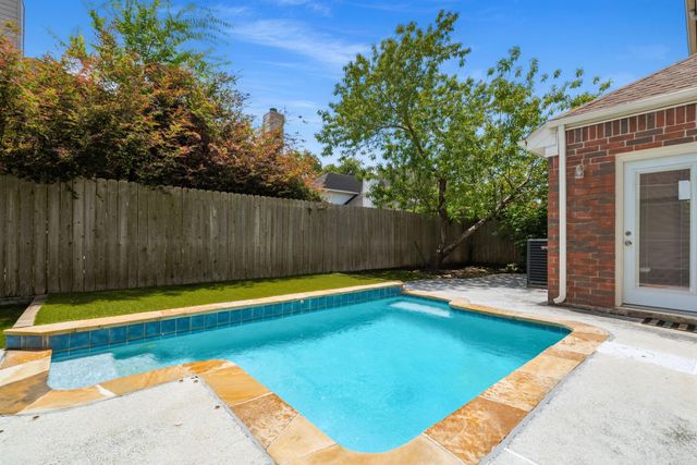 14207 Woodville Gardens Drive, Houston, TX 77077