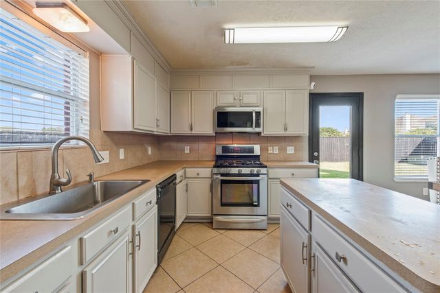 5119 Laurynnbrook Drive, Pasadena, TX 77505