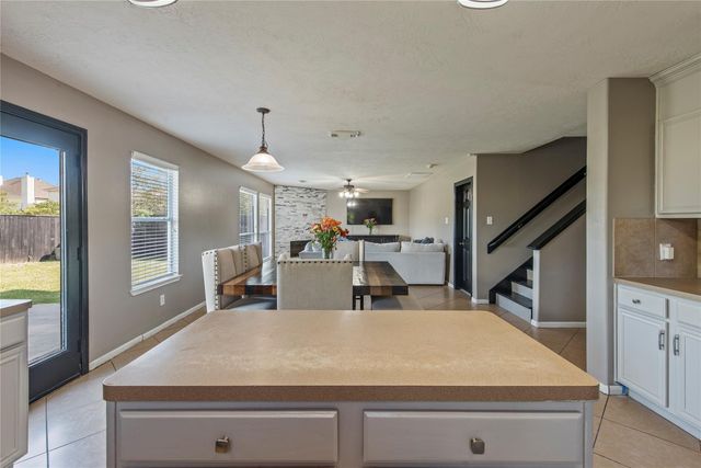 5119 Laurynnbrook Drive, Pasadena, TX 77505