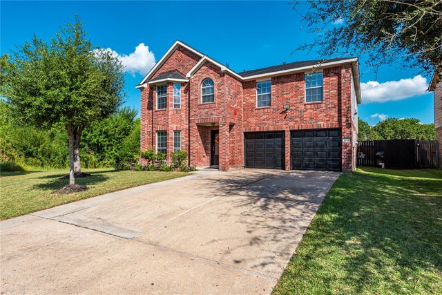 5119 Laurynnbrook Drive, Pasadena, TX 77505