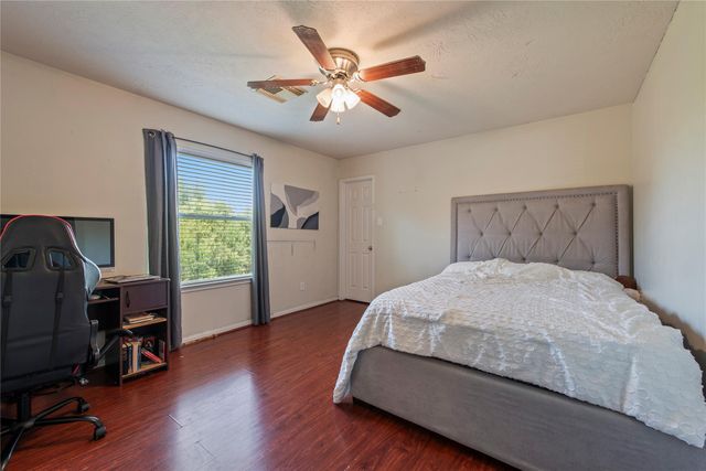 5119 Laurynnbrook Drive, Pasadena, TX 77505