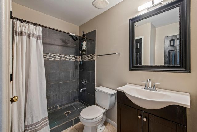 5119 Laurynnbrook Drive, Pasadena, TX 77505