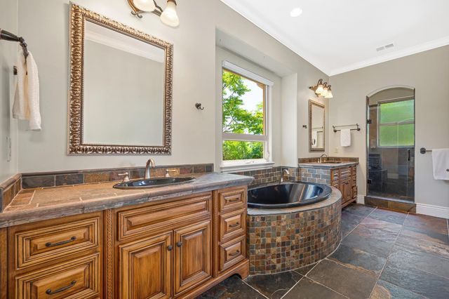 11137 Vista Del Sol, Auburn, CA 95603