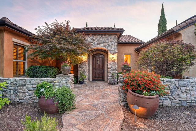 11137 Vista Del Sol, Auburn, CA 95603