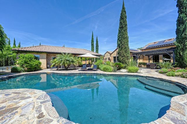 11137 Vista Del Sol, Auburn, CA 95603