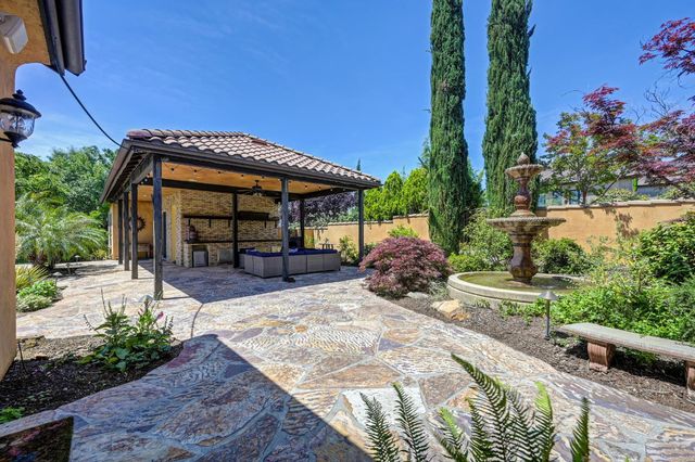 11137 Vista Del Sol, Auburn, CA 95603