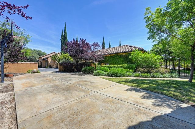 11137 Vista Del Sol, Auburn, CA 95603